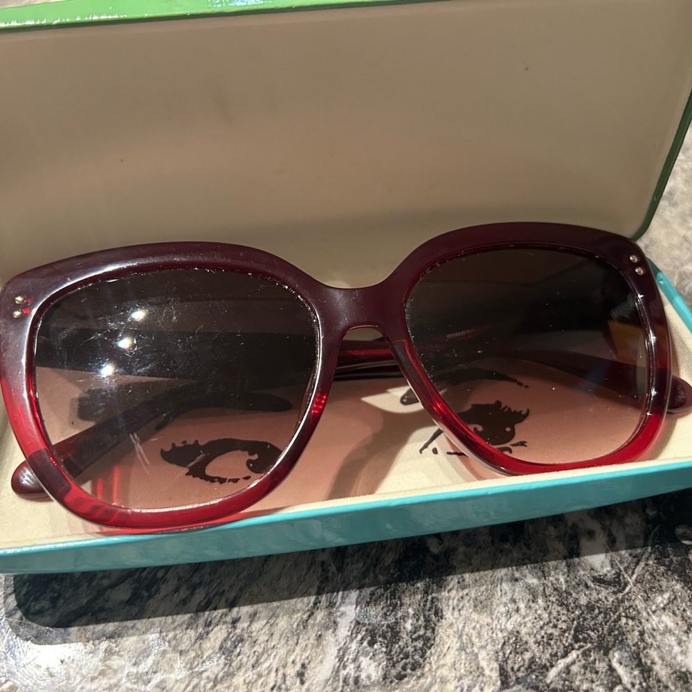 Kate Spade Red Gradient Sunglasses Please note pics for scratches on lens
